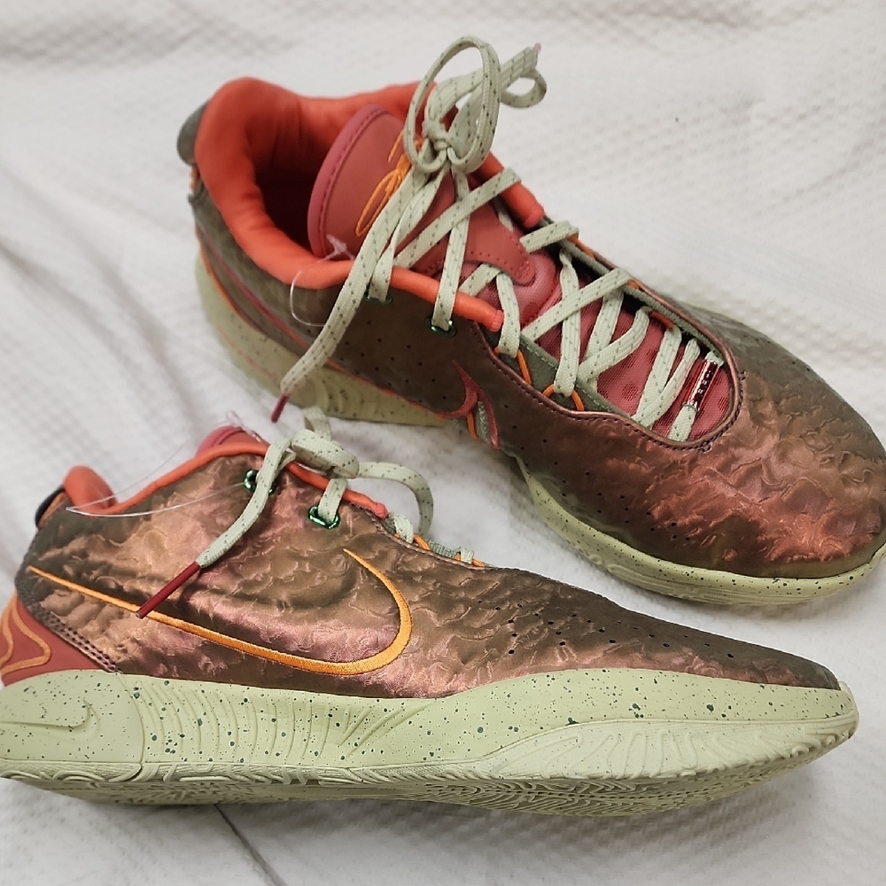 Nike Queen Conch LEBRON Basketball Shoes 9